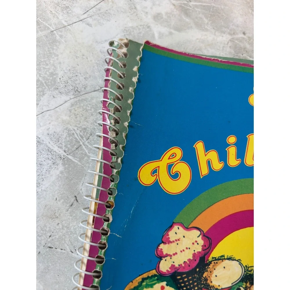 Vintage 1980 The Childrens Cookbook Beginners Guide Favorite Recipes‎ Spiral